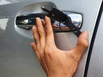 Dịch vụ làm chìa khóa cơ mở cửa ô tô nhanh chóng - tận nơi 