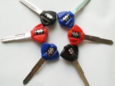 Làm chìa khóa xe máy Suzuki chính hãng, giá rẻ