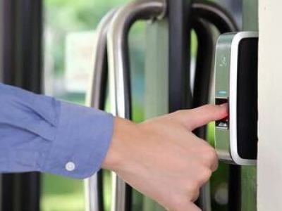 Bí quyết sử dụng cửa vân tay đúng cách