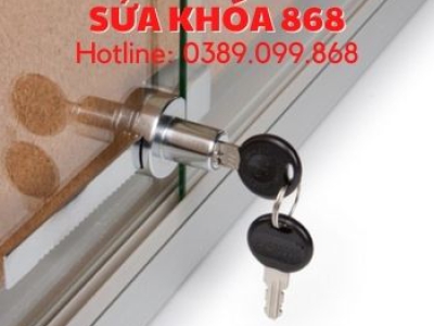Sửa khóa cửa sắt kính tại nhà uy tín giá rẻ nhất thị trường