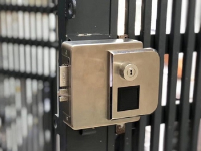 Khi nào nên thay khóa cửa cổng sắt? Nơi nào thay khóa cửa sắt uy tín?